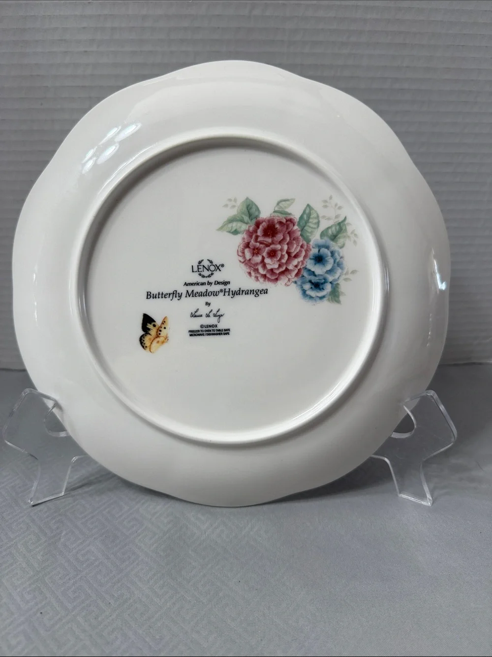 Lenox Butterfly Meadow Hydrangea Plate by Louise Le Luyer Scalloped Edges 9”